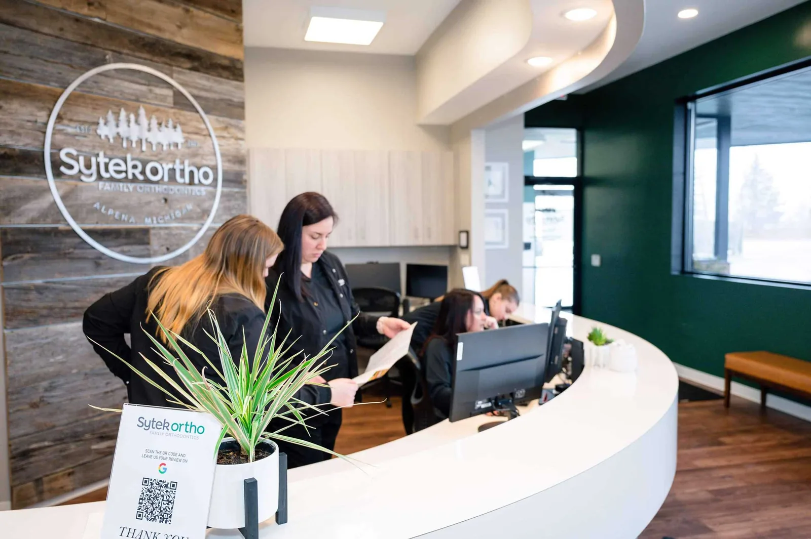 Sytek Ortho front desk in Alpena, MI
